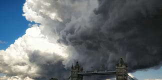 Sturmwarnung: Klimawandel erhöht Risiko für Extremwetter in Großbritannien und Irland London_Sturm