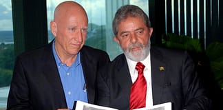 Verlorene Lichtblicke – Zum Tod von Sebastião Salgado, dem Naturpoeten hinter der Kamera Sebastiaosalgado2006_Wikipedia