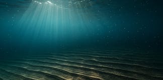 Wenn das Licht bricht: Wie der Klimawandel Lake Tahoes Unterwasserwelt verändert UV-Strahlung_Wasser_See_Illustration