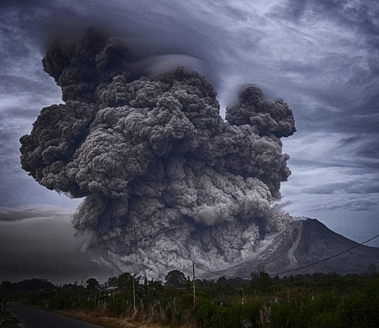 Forscher haben das Datum des Ausbruchs des Vulkans Thera herausgefunden